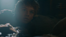 extant_GameOfThrones_3x04-KissedByFire_2079