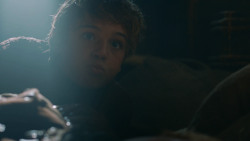 extant_GameOfThrones_3x04-KissedByFire_2080