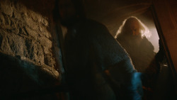 extant_GameOfThrones_3x04-KissedByFire_2087