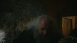 extant_GameOfThrones_3x04-KissedByFire_2090