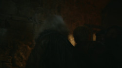 extant_GameOfThrones_3x04-KissedByFire_2092