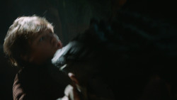 extant_GameOfThrones_3x04-KissedByFire_2097