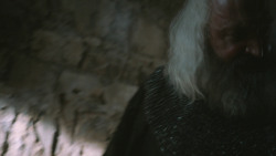 extant_GameOfThrones_3x04-KissedByFire_2106