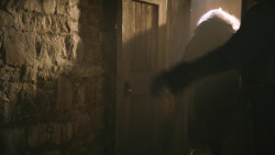 extant_GameOfThrones_3x04-KissedByFire_2110