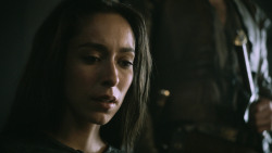 extant_GameOfThrones_3x04-KissedByFire_2121