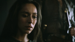 extant_GameOfThrones_3x04-KissedByFire_2123