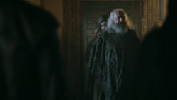 extant_GameOfThrones_3x04-KissedByFire_2147