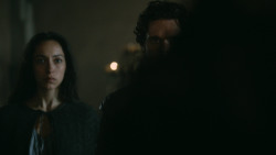 extant_GameOfThrones_3x04-KissedByFire_2149