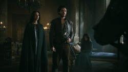 extant_GameOfThrones_3x04-KissedByFire_2157