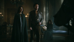 extant_GameOfThrones_3x04-KissedByFire_2158