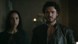 extant_GameOfThrones_3x04-KissedByFire_2166