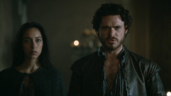 extant_GameOfThrones_3x04-KissedByFire_2168