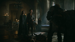 extant_GameOfThrones_3x04-KissedByFire_2240