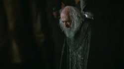 extant_GameOfThrones_3x04-KissedByFire_2250