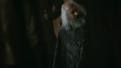 extant_GameOfThrones_3x04-KissedByFire_2252