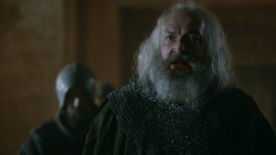 extant_GameOfThrones_3x04-KissedByFire_2280