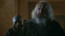 extant_GameOfThrones_3x04-KissedByFire_2285