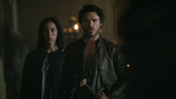 extant_GameOfThrones_3x04-KissedByFire_2312