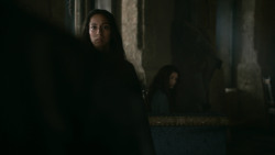 extant_GameOfThrones_3x04-KissedByFire_2328