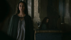 extant_GameOfThrones_3x04-KissedByFire_2329