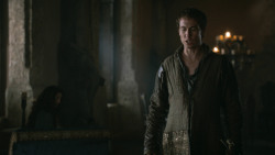 extant_GameOfThrones_3x04-KissedByFire_2342