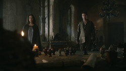 extant_GameOfThrones_3x04-KissedByFire_2359