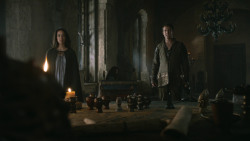extant_GameOfThrones_3x04-KissedByFire_2363