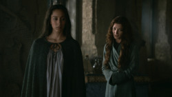 extant_GameOfThrones_3x04-KissedByFire_2394