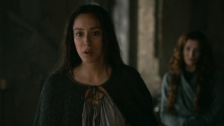 extant_GameOfThrones_3x04-KissedByFire_2415