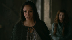 extant_GameOfThrones_3x04-KissedByFire_2417