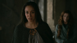 extant_GameOfThrones_3x04-KissedByFire_2418