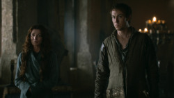 extant_GameOfThrones_3x04-KissedByFire_2422