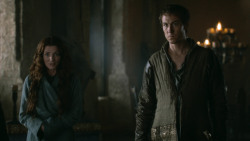 extant_GameOfThrones_3x04-KissedByFire_2428