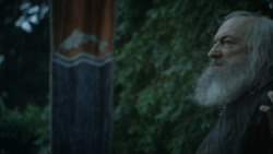 extant_GameOfThrones_3x04-KissedByFire_2469