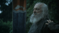 extant_GameOfThrones_3x04-KissedByFire_2472