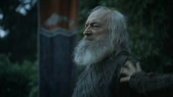extant_GameOfThrones_3x04-KissedByFire_2473