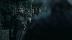extant_GameOfThrones_3x04-KissedByFire_2476