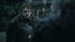 extant_GameOfThrones_3x04-KissedByFire_2481