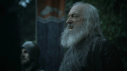 extant_GameOfThrones_3x04-KissedByFire_2485