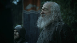extant_GameOfThrones_3x04-KissedByFire_2487