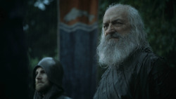 extant_GameOfThrones_3x04-KissedByFire_2530