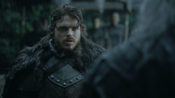 extant_GameOfThrones_3x04-KissedByFire_2532