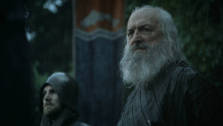 extant_GameOfThrones_3x04-KissedByFire_2537
