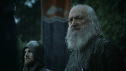 extant_GameOfThrones_3x04-KissedByFire_2538