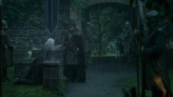 extant_GameOfThrones_3x04-KissedByFire_2543