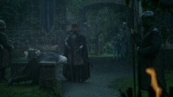 extant_GameOfThrones_3x04-KissedByFire_2549