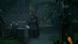 extant_GameOfThrones_3x04-KissedByFire_2555