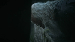 extant_GameOfThrones_3x04-KissedByFire_2565
