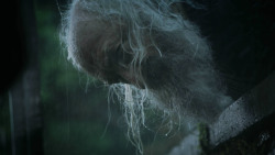 extant_GameOfThrones_3x04-KissedByFire_2573