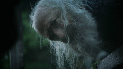 extant_GameOfThrones_3x04-KissedByFire_2577